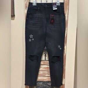 No Boundaries super high rise mom Jeans